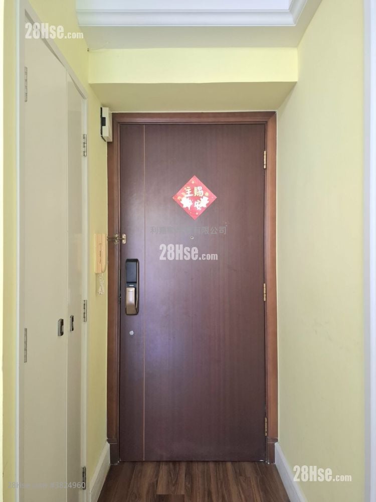 映湾园 售盘 3 房 , 2 浴室 749 平方尺