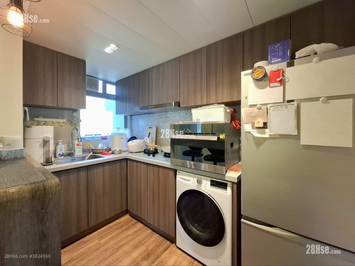 映湾园 售盘 3 房 , 2 浴室 749 平方尺