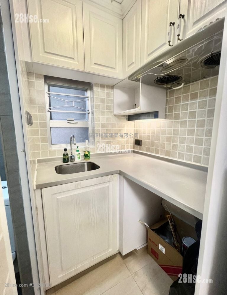 新万利大厦 售盘 2 房 , 1 浴室 285 平方尺