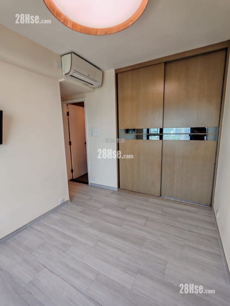 爱琴海岸 售盘 4 房 , 2 浴室 733 平方尺