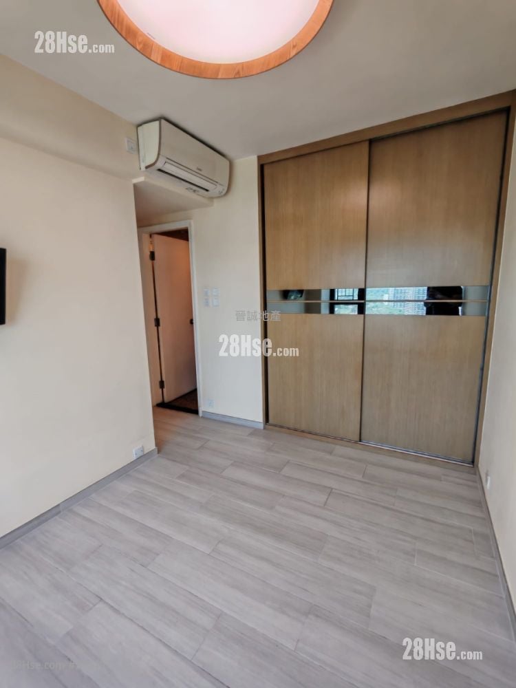 Aegean Coast Rental 4 Bedrooms , 2 Bathrooms 733 ft²