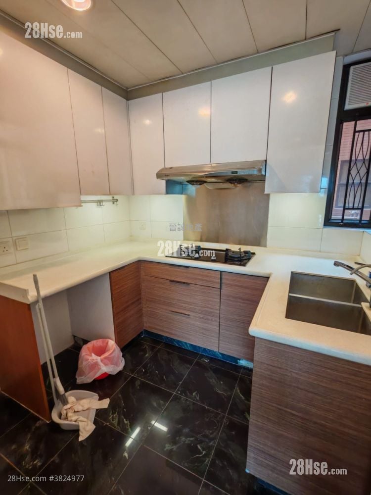 Aegean Coast Rental 4 Bedrooms , 2 Bathrooms 733 ft²