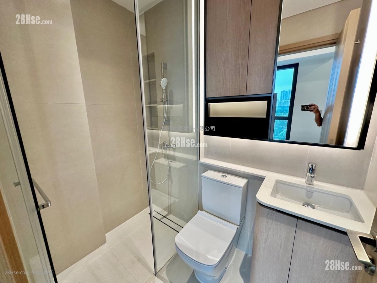 Garden Crescent Rental 2 Bedrooms , 1 Bathroom 260 ft²