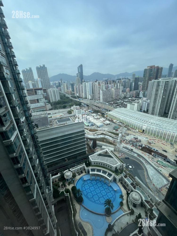 The Coronation Rental 2 Bedrooms , 1 Bathroom 515 ft²