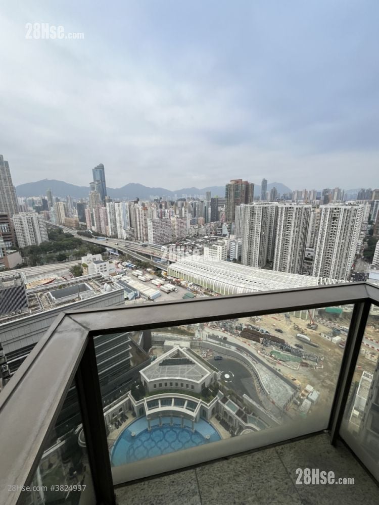 The Coronation Rental 2 Bedrooms , 1 Bathroom 515 ft²