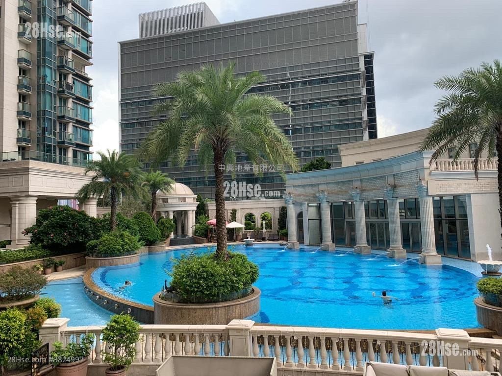 The Coronation Rental 2 Bedrooms , 1 Bathroom 515 ft²