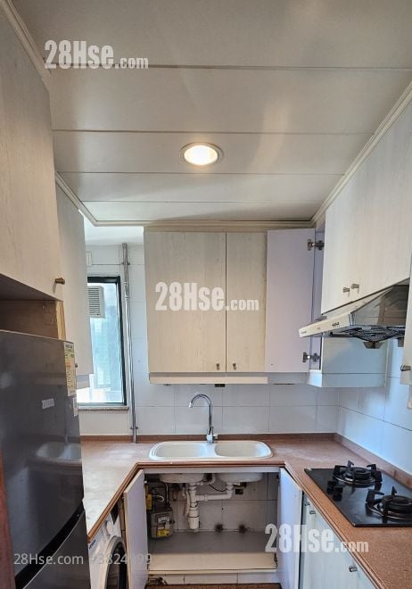 The Metro City Rental 3 Bedrooms , 2 Bathrooms 538 ft²