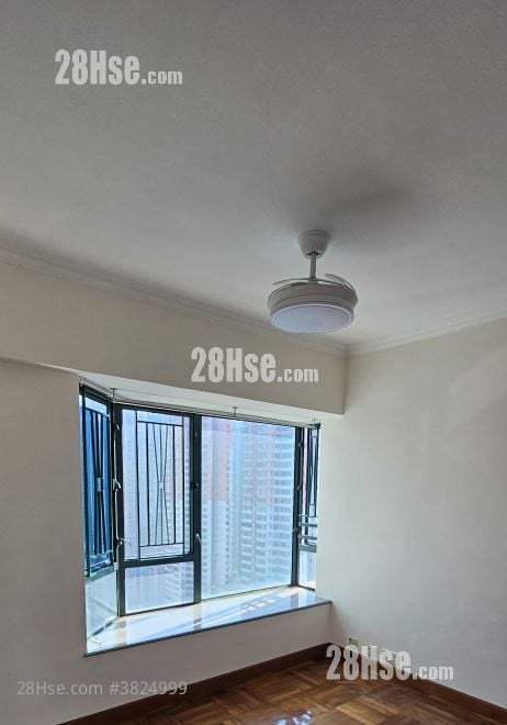 The Metro City Rental 3 Bedrooms , 2 Bathrooms 538 ft²