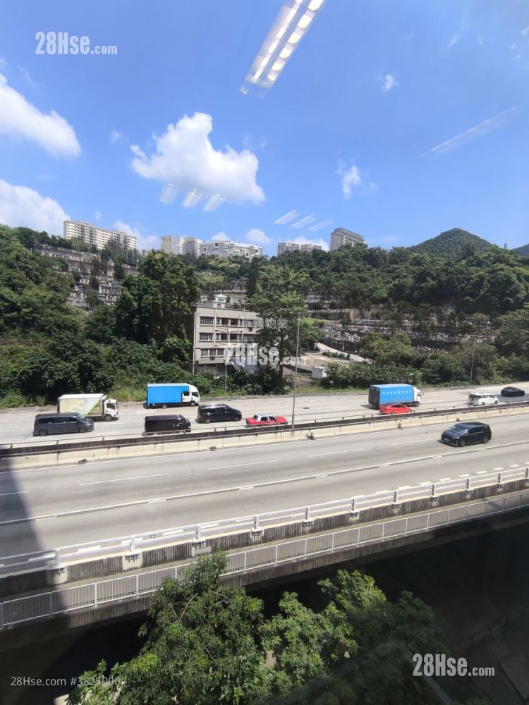 擎天广场 租盘 开放式间隔 2,700 平方尺