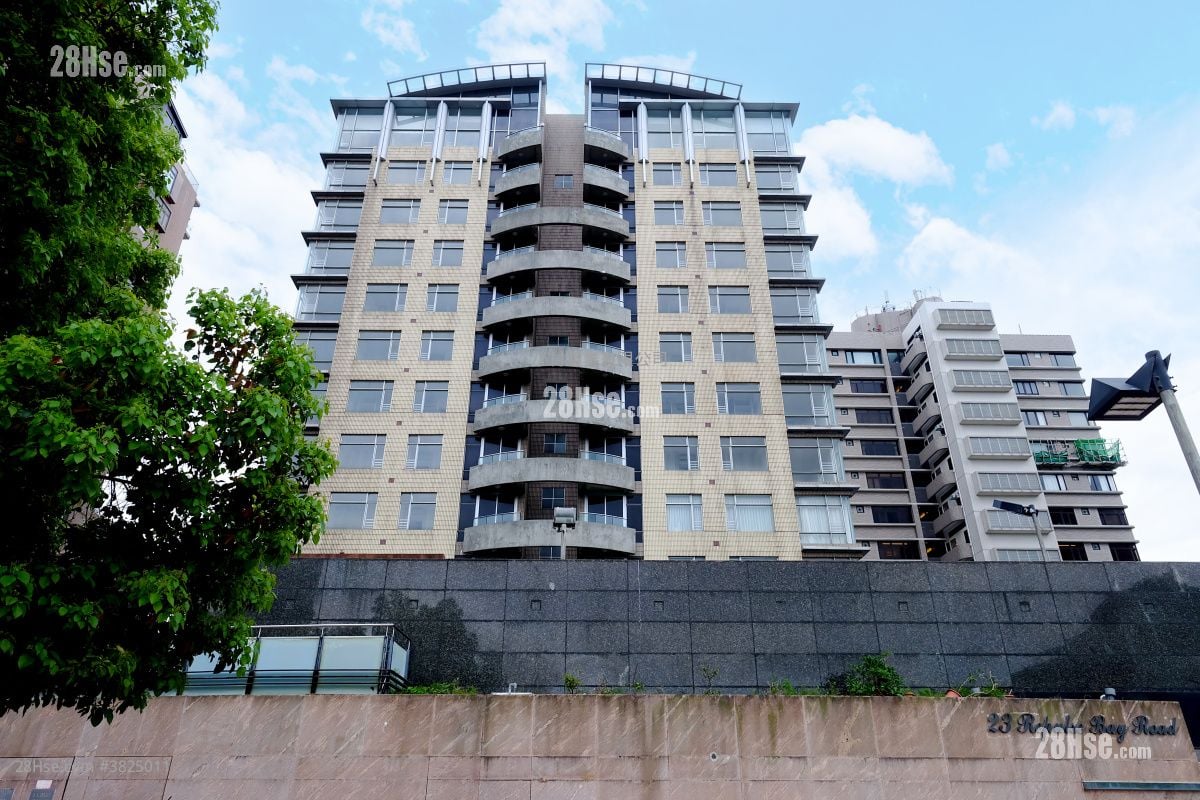 building outlook: 23 Repulse Bay Road Rental 3 Bedrooms , 2 Bathrooms 1,035 ft²