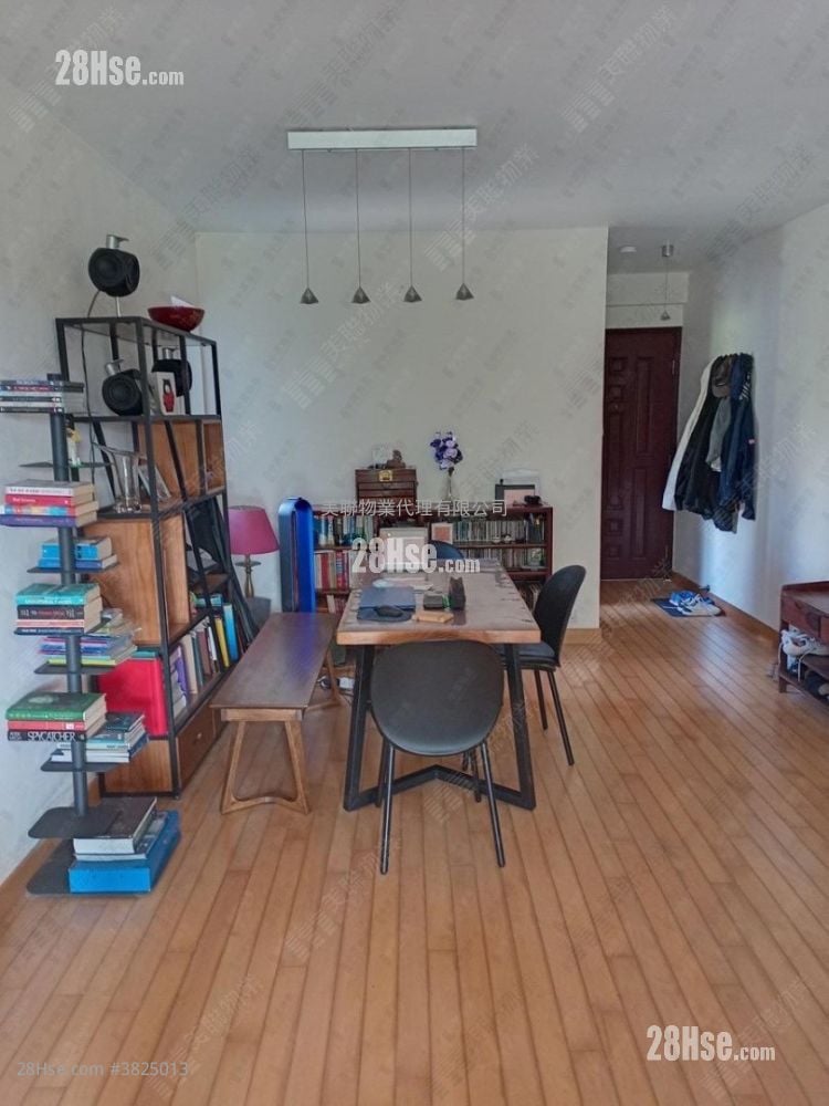 畢架山花園 售盤 3 房 , 2 浴室 844 平方呎