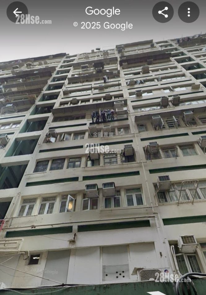 Man Yuen Building Sell 3 Bedrooms , 1 Bathroom 565 ft²