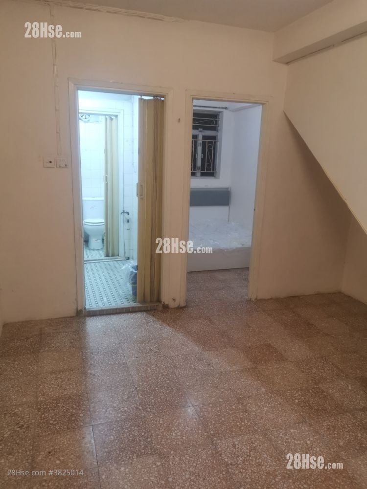 村屋 租盤 1 房 , 1 浴室 300 平方呎