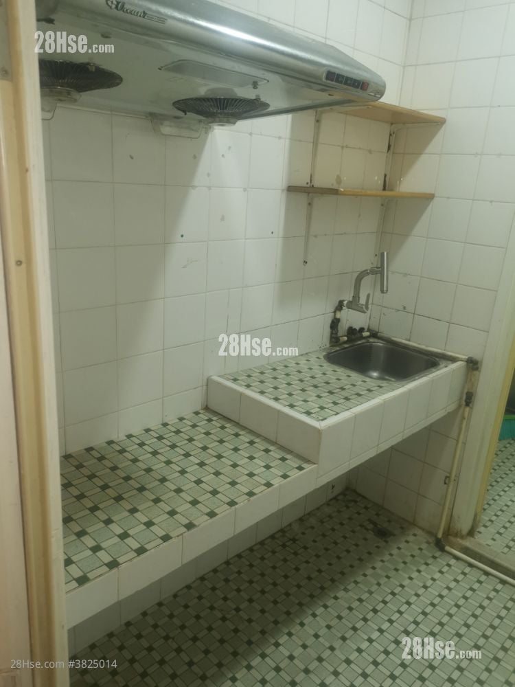 村屋 租盤 1 房 , 1 浴室 300 平方呎