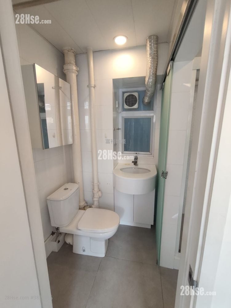 馀庆大厦 租盘 开放式间隔 , 1 浴室 253 平方尺