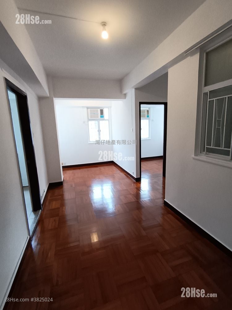 德興大廈 租盤 1 房 , 1 浴室 348 平方呎