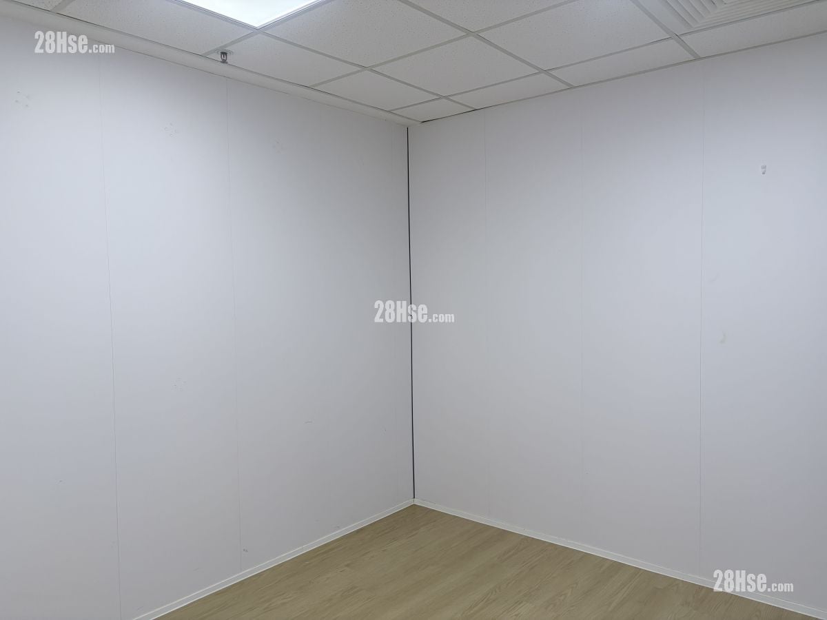 威力工業中心 租盤 75 平方呎