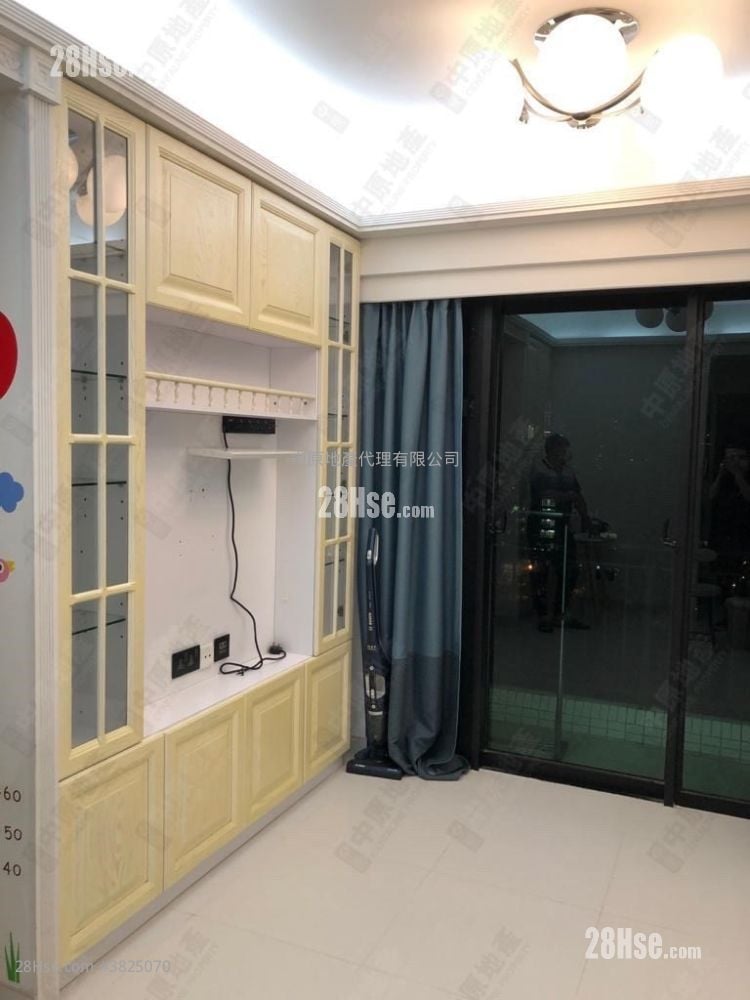 顯峰 售盤 2 房 , 1 浴室 404 平方呎