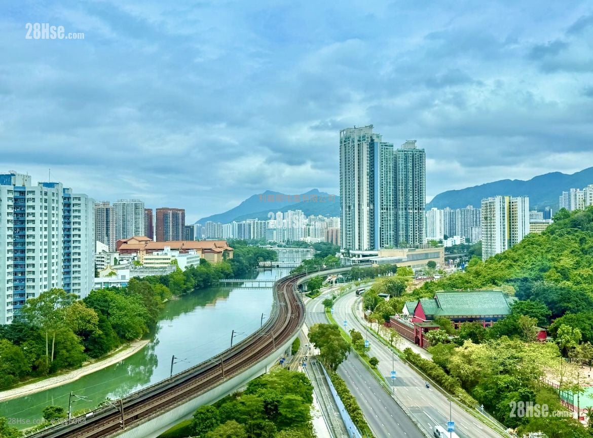 露台: 柏傲莊 售盤 3 房 , 2 浴室 716 平方呎