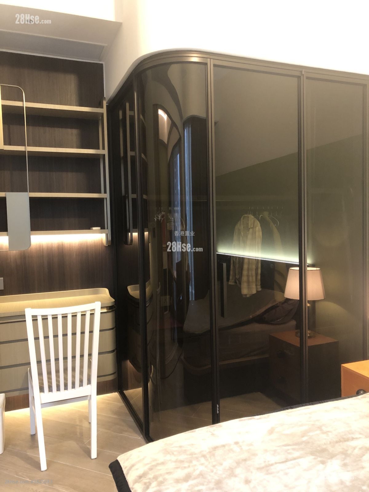 Henley Park 售盘 1 房 388 平方尺