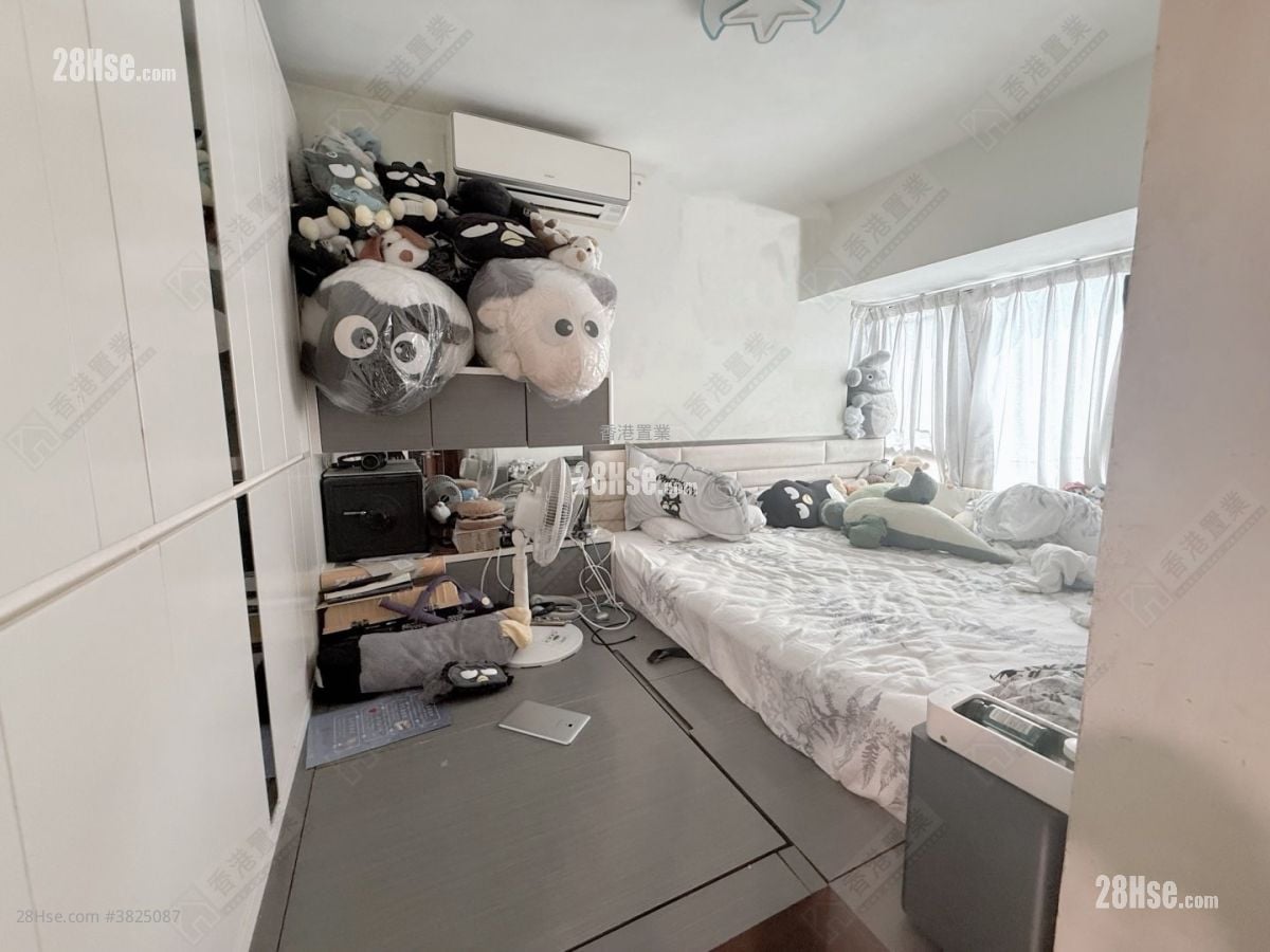 Park Island Sell 3 Bedrooms , 2 Bathrooms 709 ft²