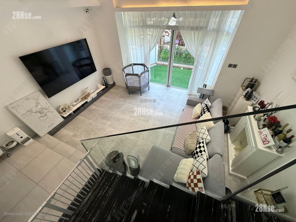 The Beverly Hills Sell 4 Bedrooms 1,597 ft²