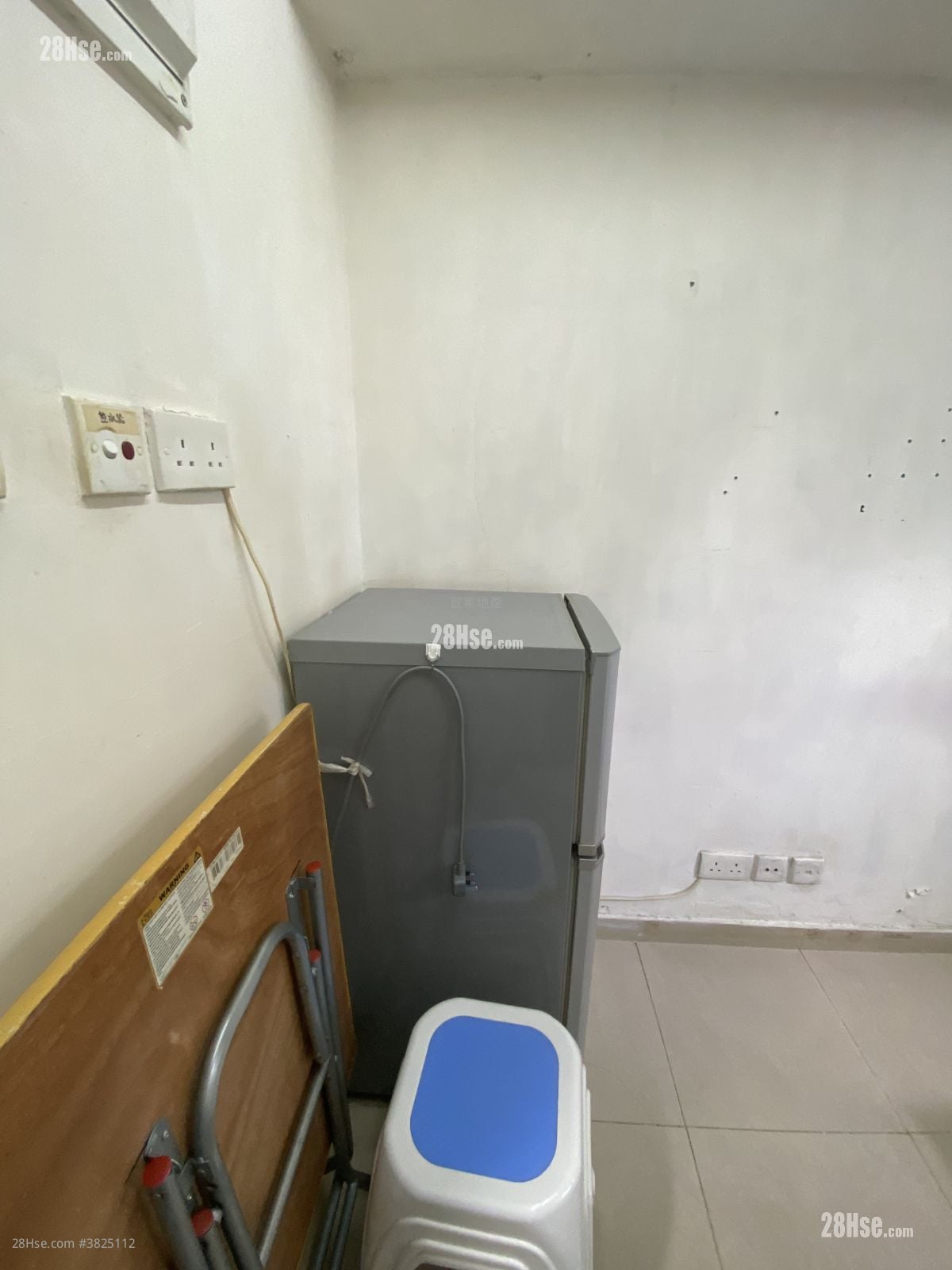 群星大廈 租盤 100 平方呎