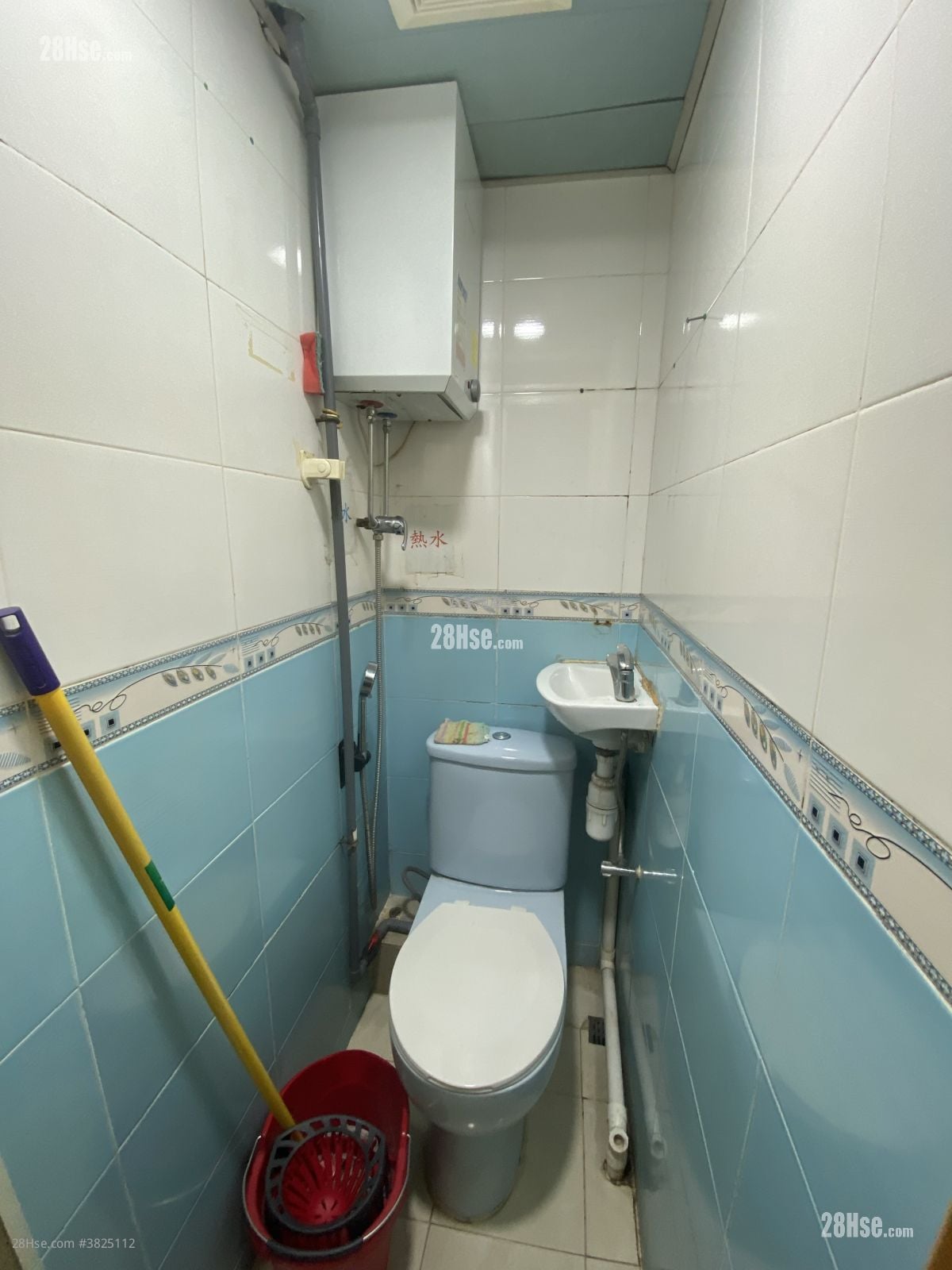 群星大廈 租盤 100 平方呎