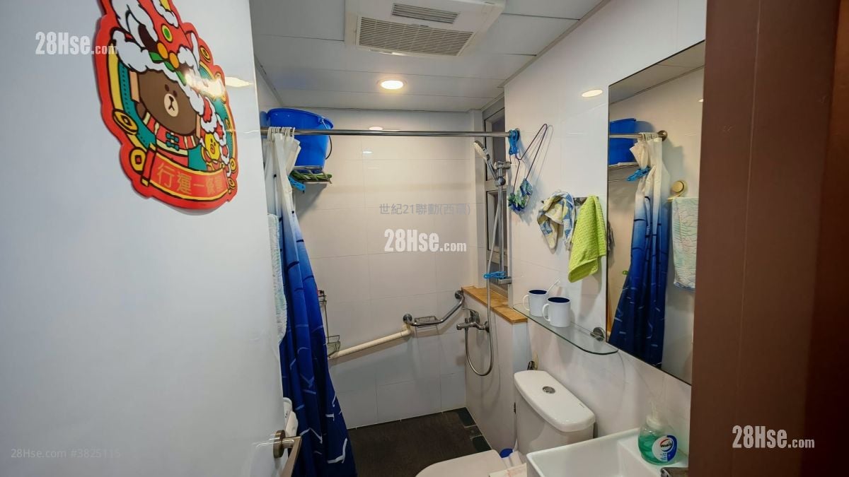 Smithfield Court Sell 2 Bedrooms , 1 Bathroom 372 ft²