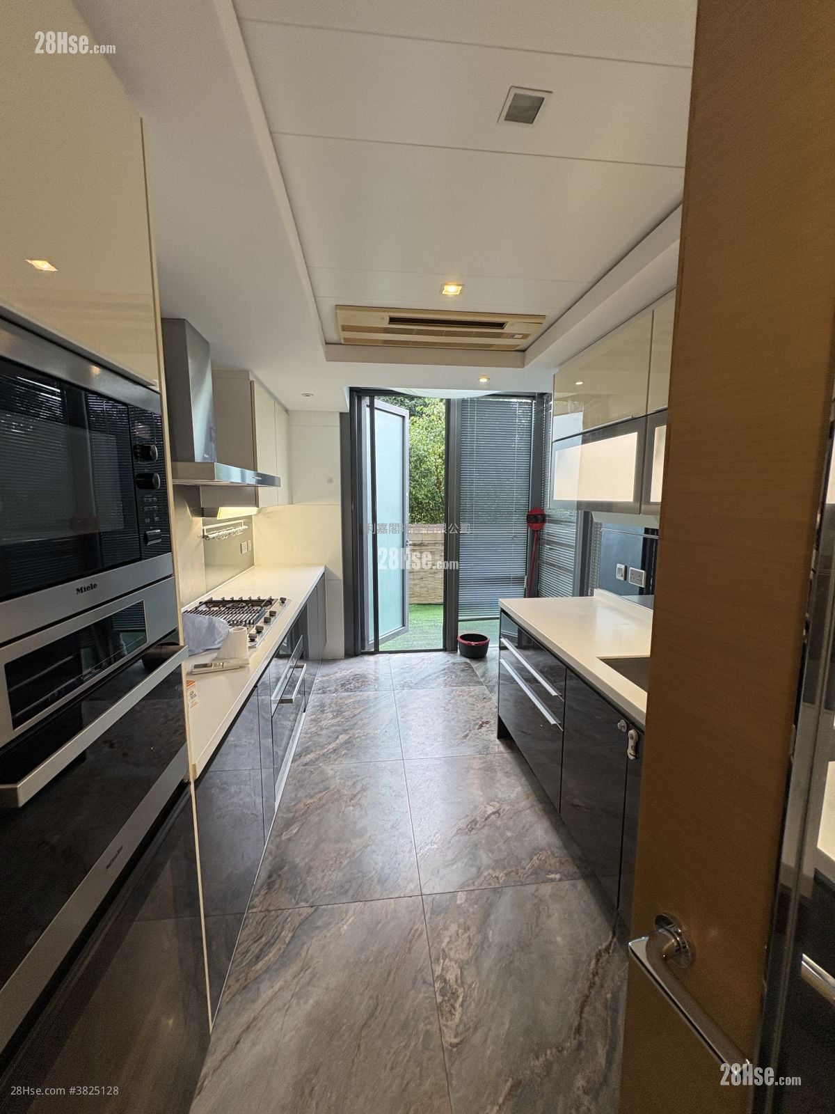 爾巒 售盤 4 房 1,223 平方呎