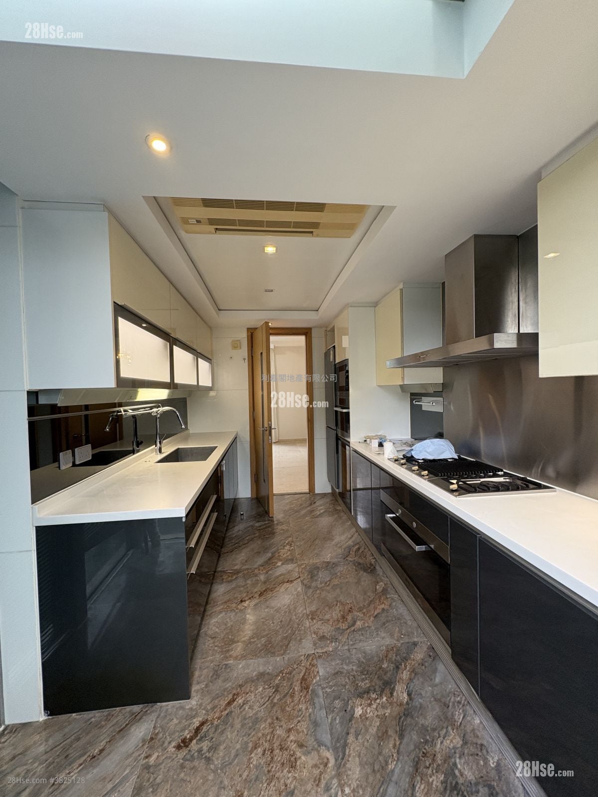 爾巒 售盤 4 房 1,223 平方呎