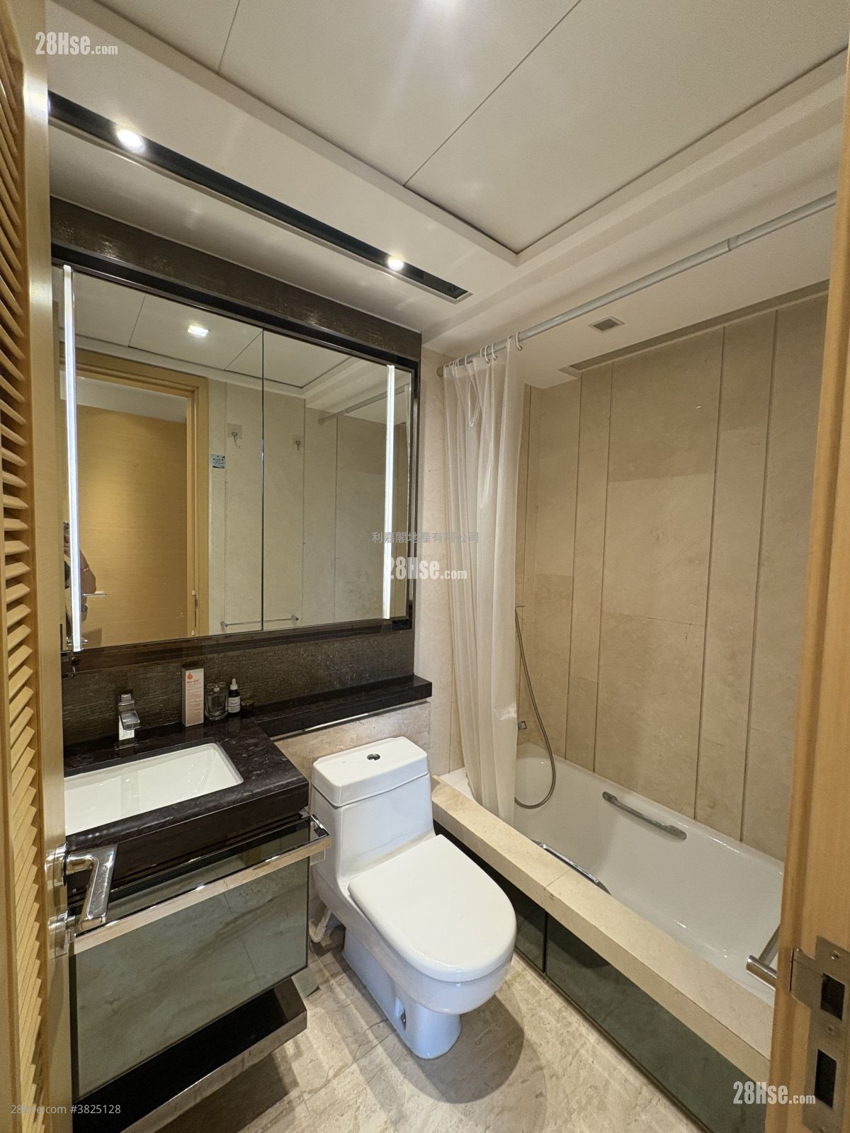 爾巒 售盤 4 房 1,223 平方呎