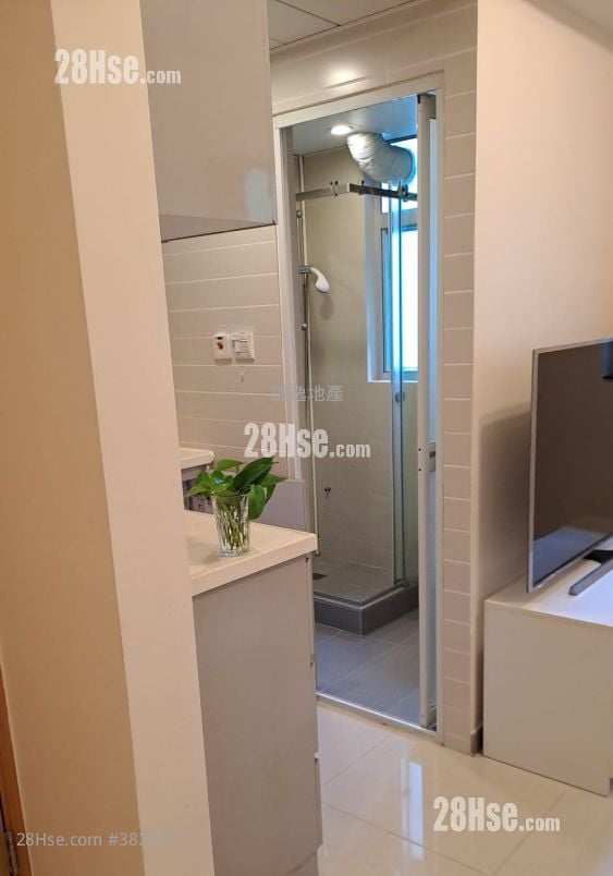 Johnston Building Rental 2 Bedrooms , 1 Bathroom 339 ft²