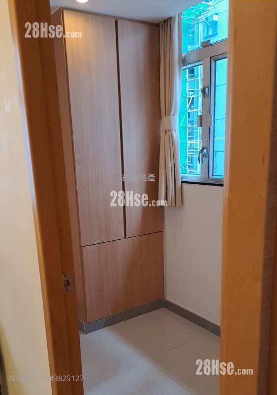 Johnston Building Rental 2 Bedrooms , 1 Bathroom 339 ft²