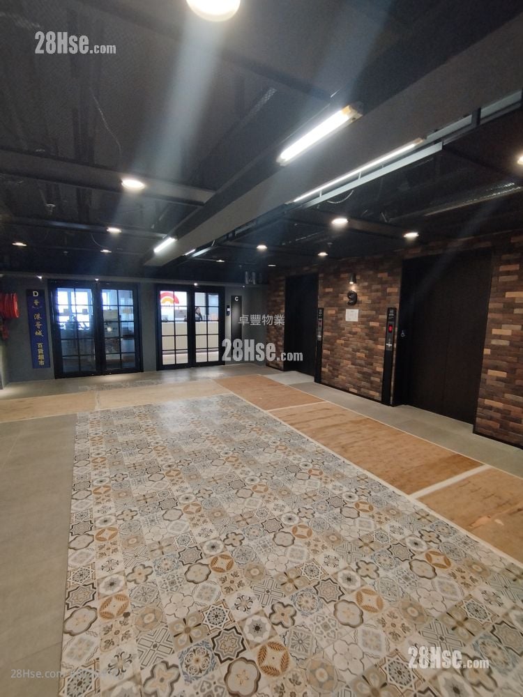 D2 Place Two 租盤 2 房 , 5+ 廁所 3,900 平方呎