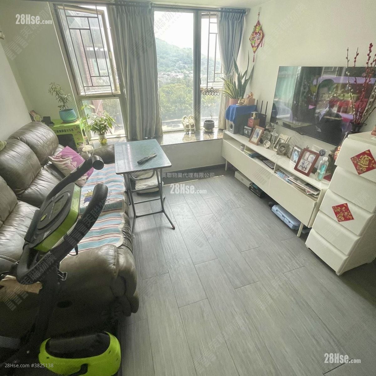 廳: Yoho Town 售盤 3 房 , 1 浴室 516 平方呎