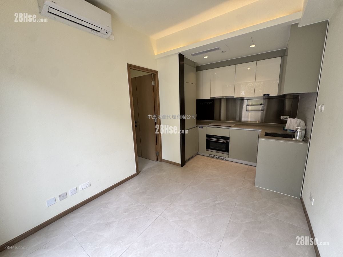 #Lyos Sell 1 Bedroom , 1 Bathroom 282 ft²