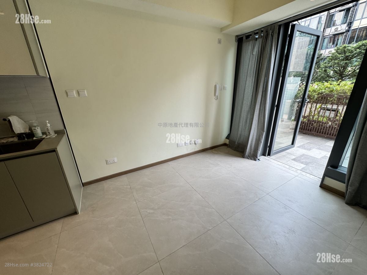 #Lyos Sell 1 Bedroom , 1 Bathroom 282 ft²