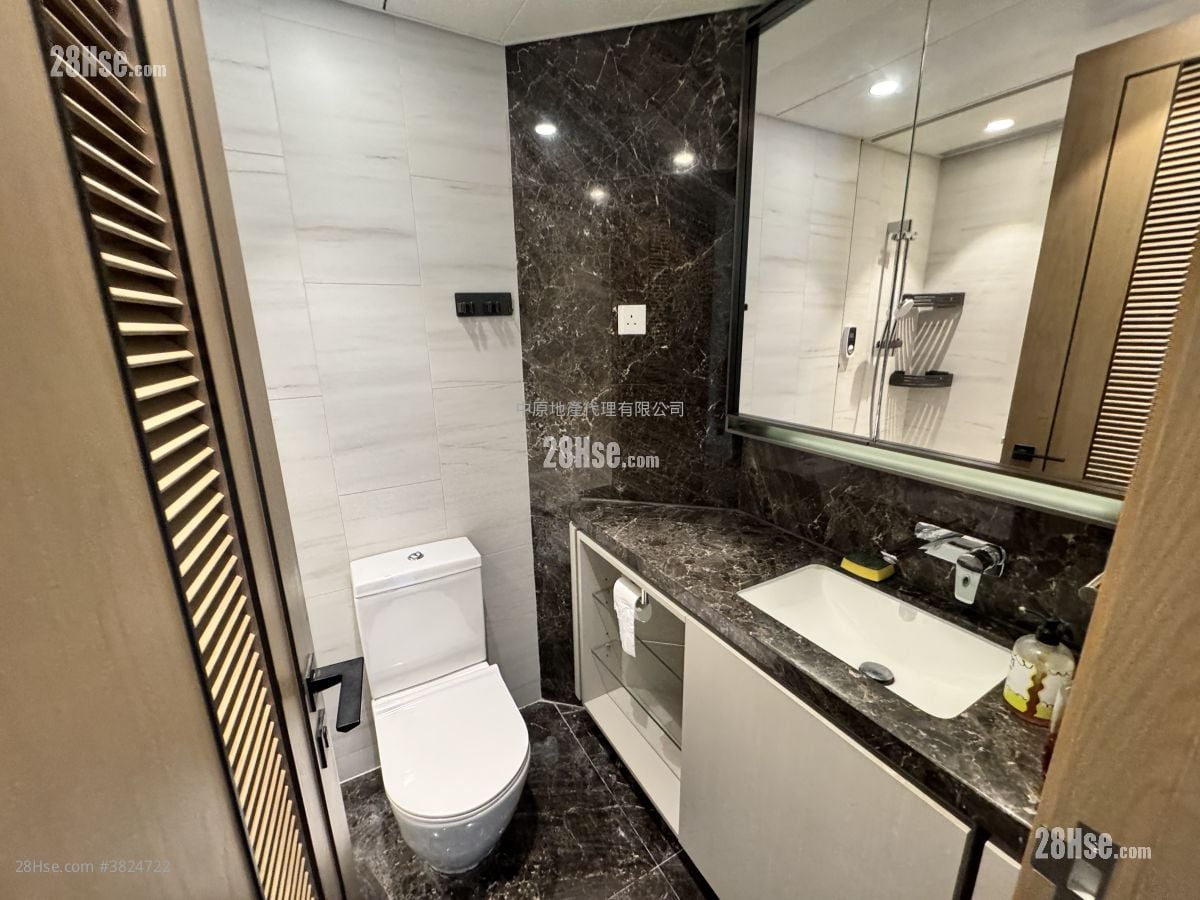 #Lyos Sell 1 Bedroom , 1 Bathroom 282 ft²