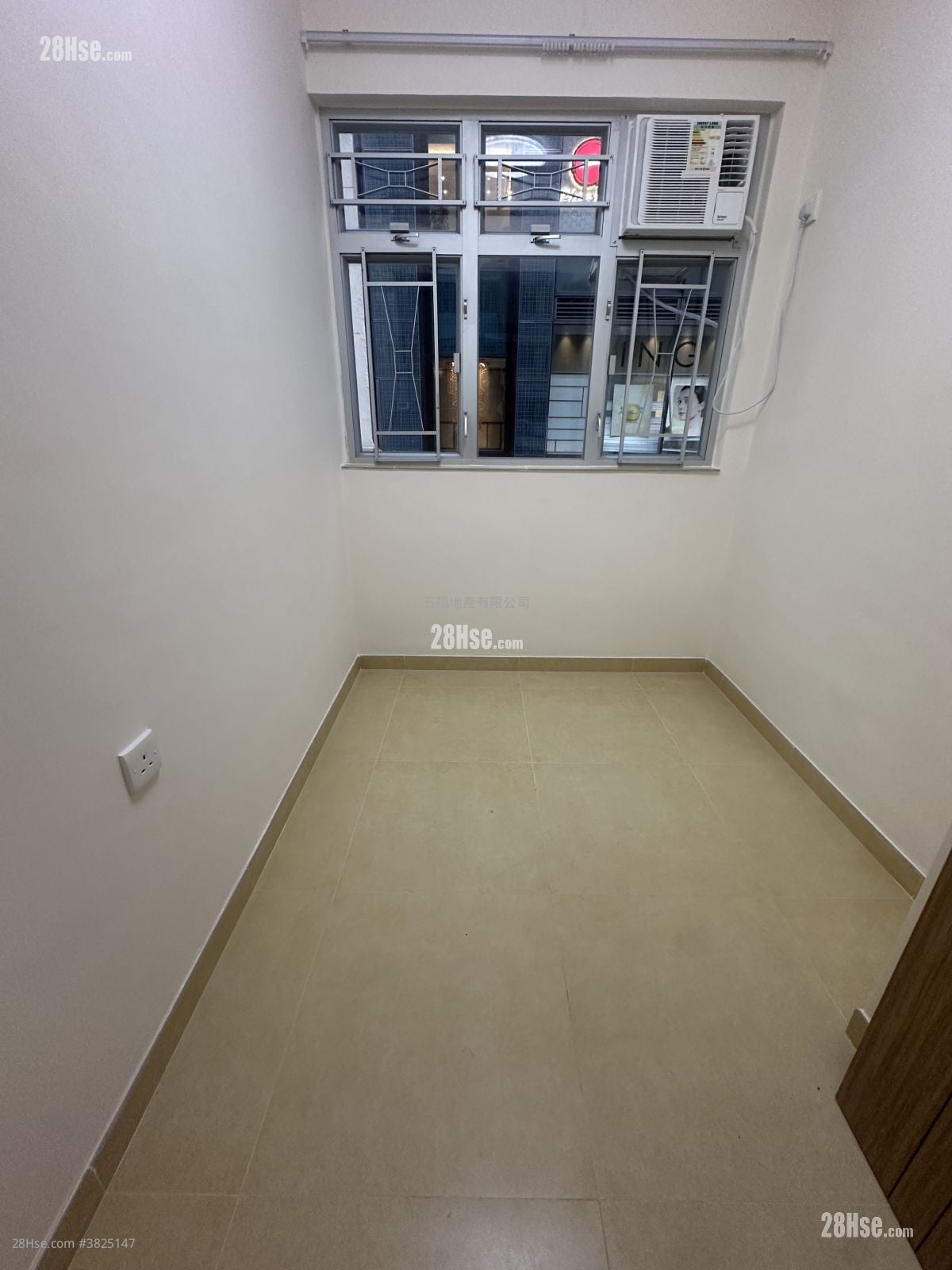 Chinese Mansion Rental 3 Bedrooms , 1 Bathroom 409 ft²