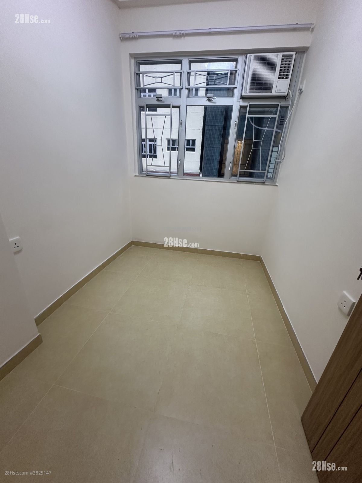 Chinese Mansion Rental 3 Bedrooms , 1 Bathroom 409 ft²