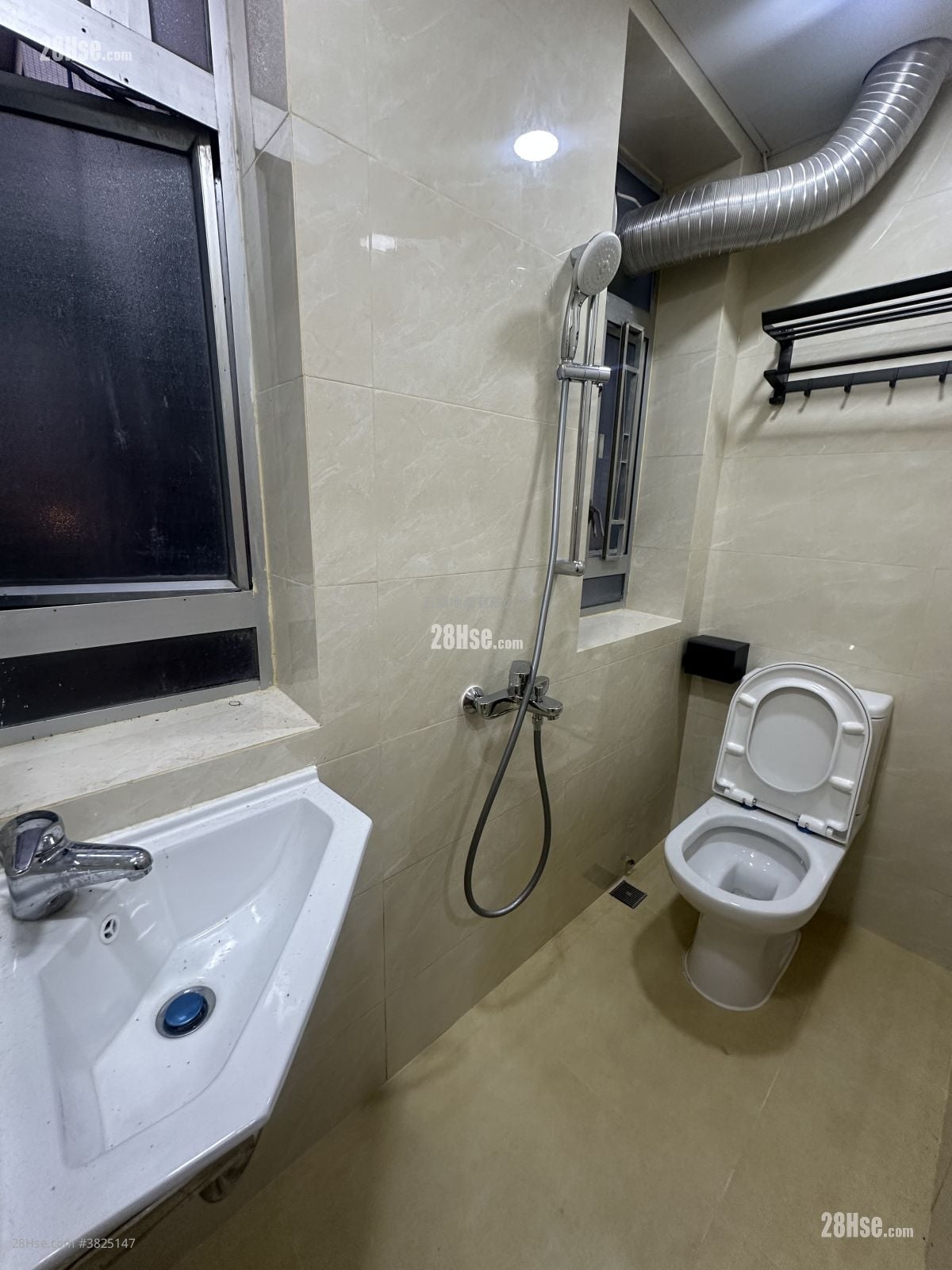 Chinese Mansion Rental 3 Bedrooms , 1 Bathroom 409 ft²