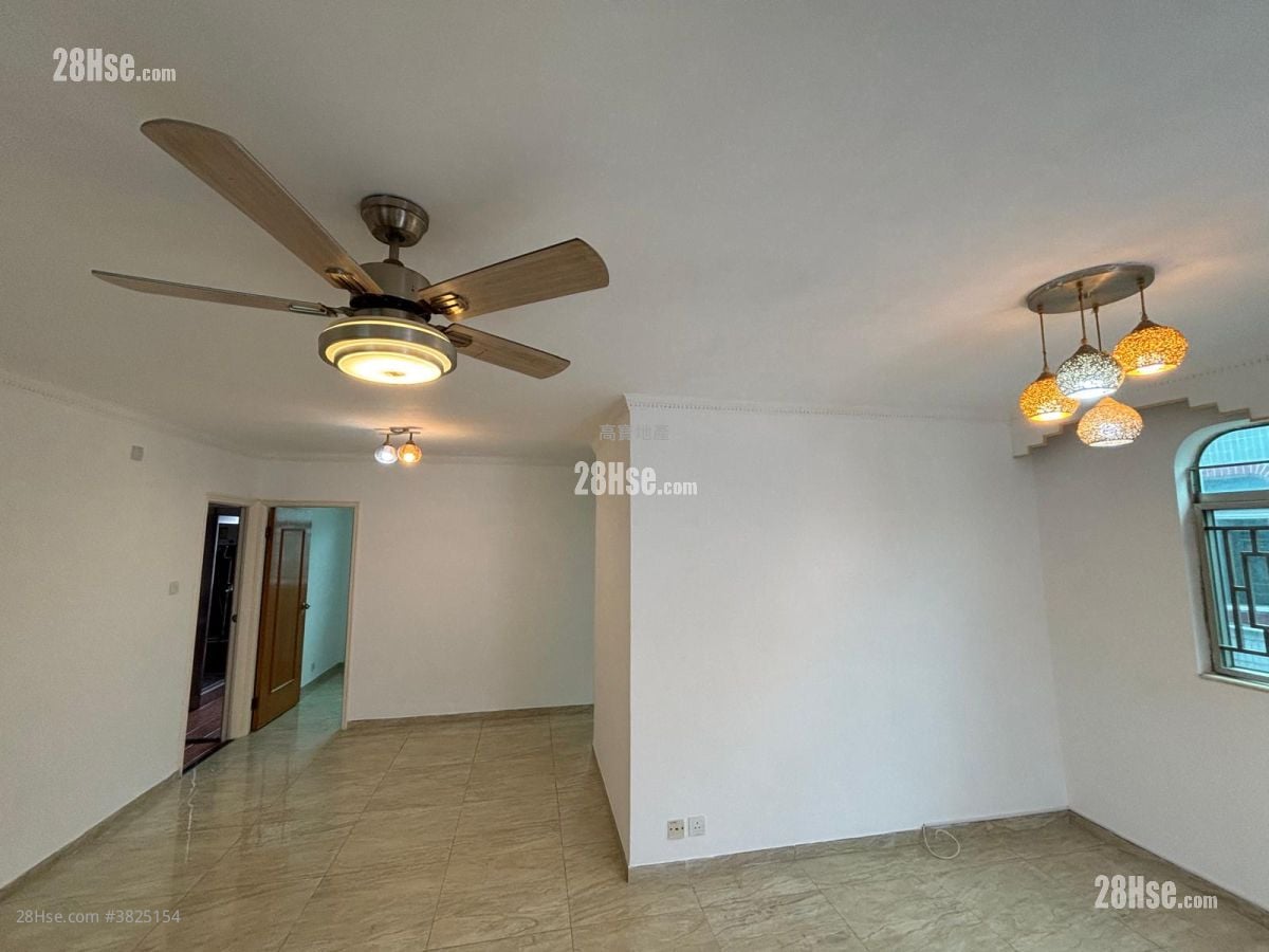 村屋 售盘 3 房 , 1 浴室 1,400 平方尺