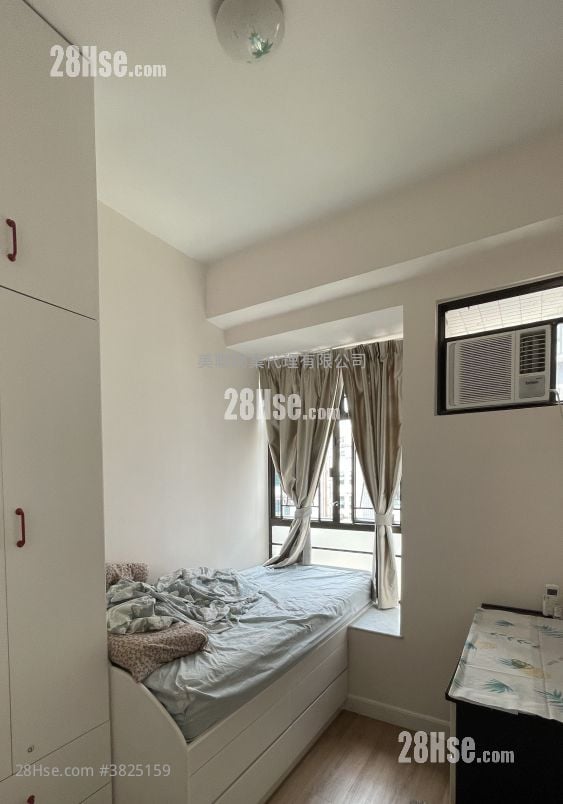 Sui Pak Villa Sell 3 Bedrooms 725 ft²