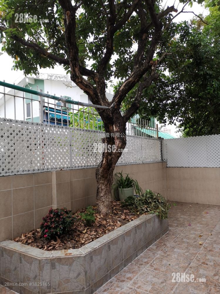 Fairview Park Sell 3 Bedrooms , 2 Bathrooms 848 ft²