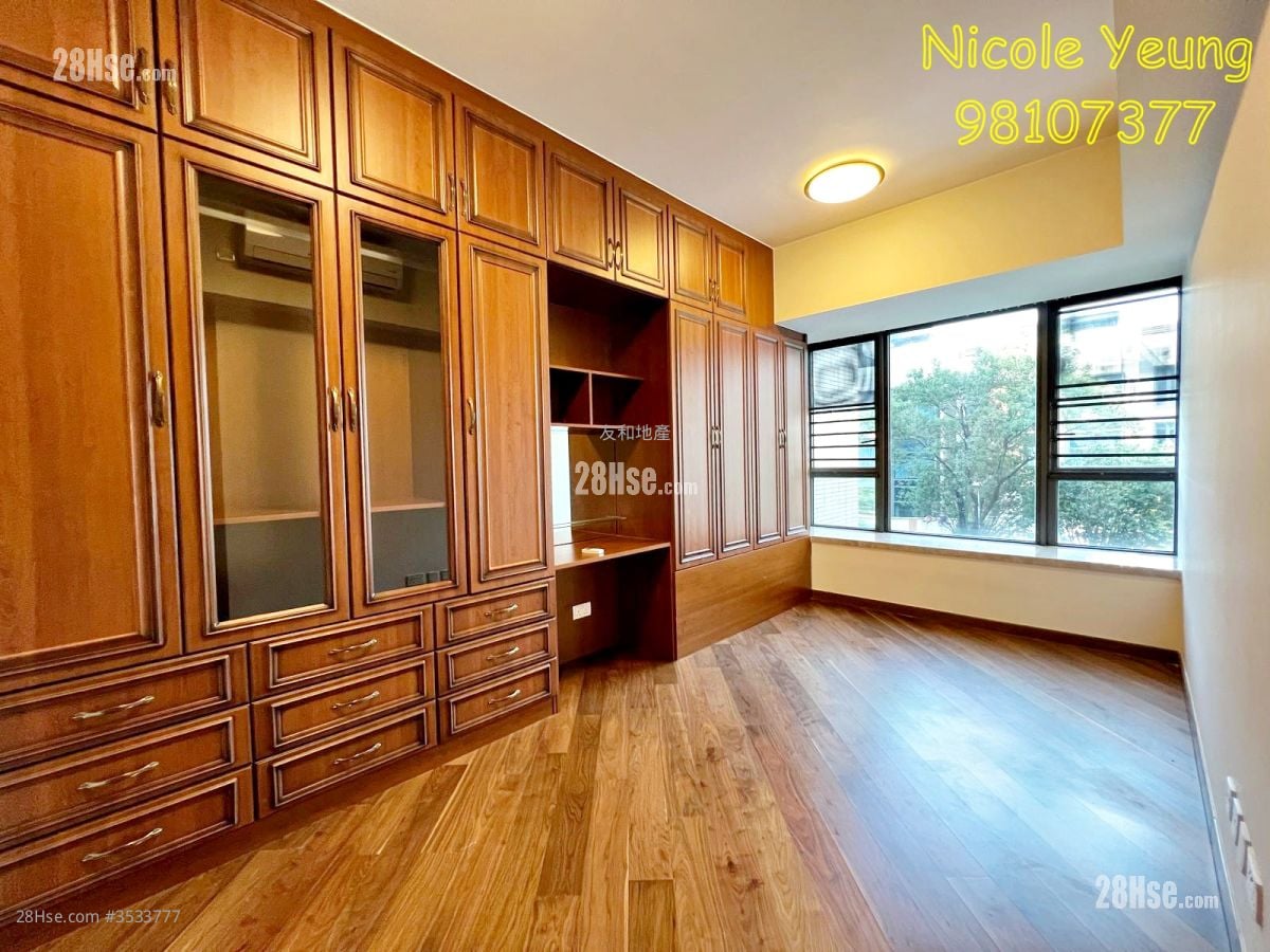 Parc Inverness Rental 3 Bedrooms , 2 Bathrooms 1,052 ft²