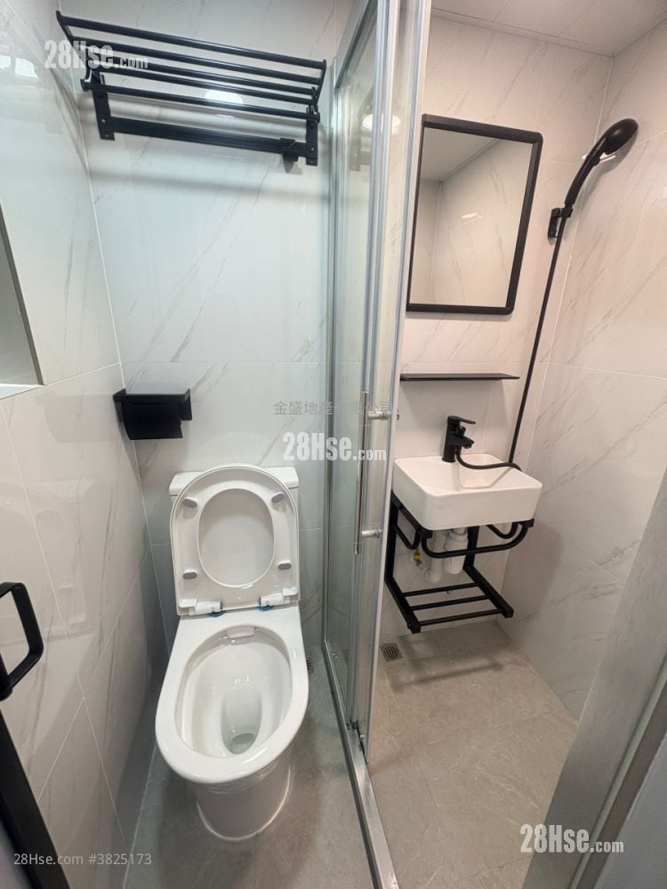 单幢楼房 租盘 1 浴室 120 平方尺