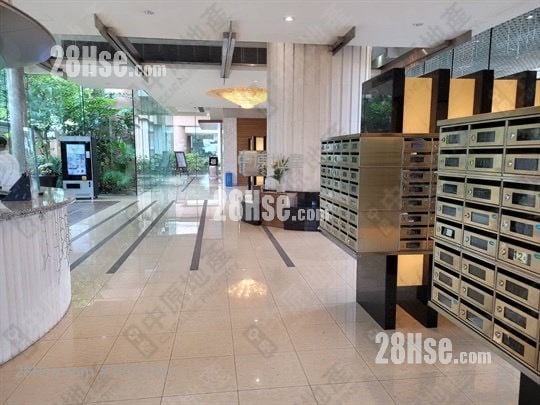 Sky Tower Sell 2 Bedrooms 452 ft²