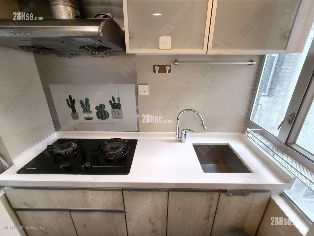 好運中心 售盤 2 房 , 1 浴室 348 平方呎