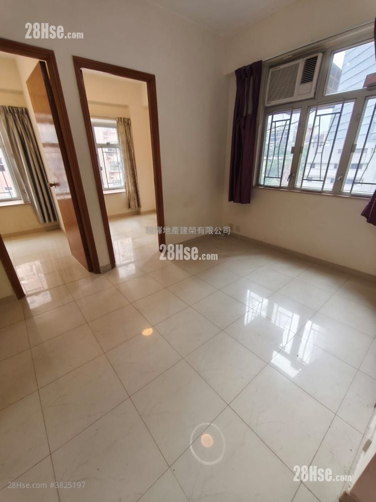 Hung Wai Building Rental 2 Bedrooms , 1 Bathroom 305 ft²